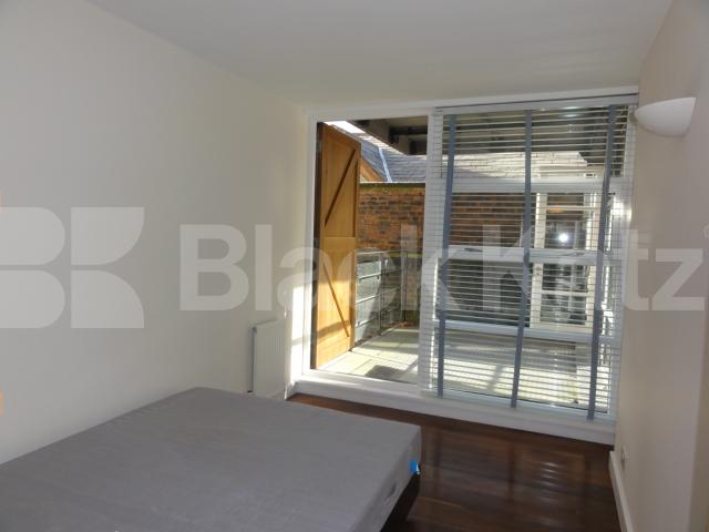 			NEW INTUCTION, 2 Bedroom, 1 bath, 1 reception Apartment			 Marina one, KINGS CROSS